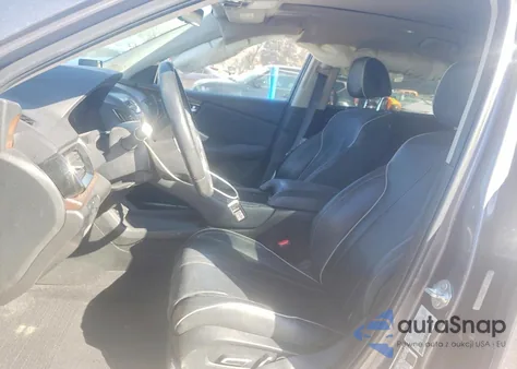 2021 Acura Rdx Advance z USA, uszkodzony, nr VIN 5J8TC1H70ML014238